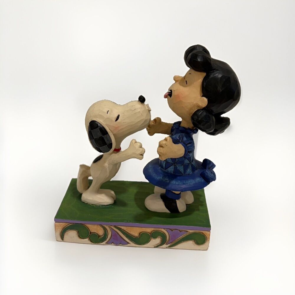 JIM SHORE 2016 PEANUTS LUCY "AHG! I'VE BEEN KISSED BY A DOG!  W/Box